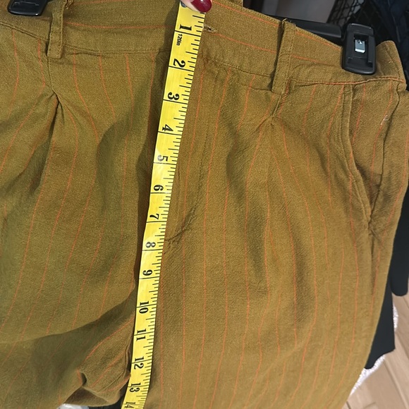 Urban Outfitters Wide Leg Pleated Pants - Picture 9 of 9